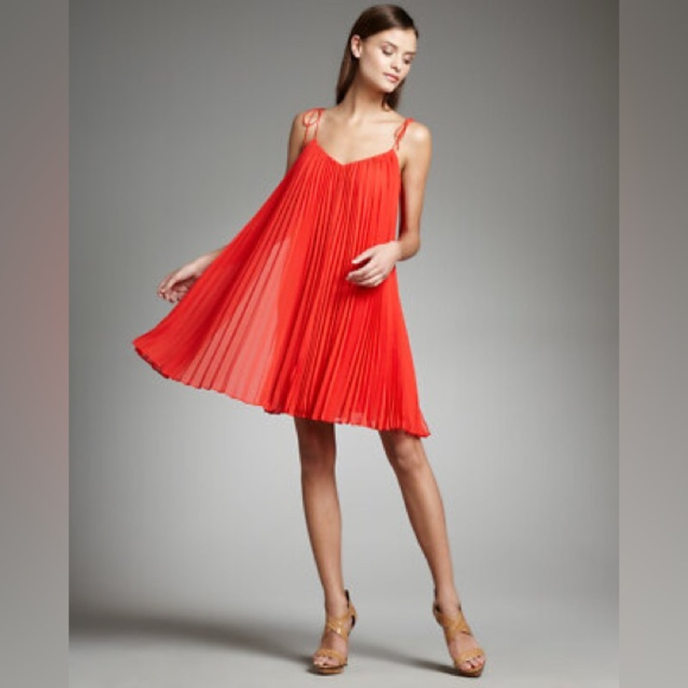 $395 Halston Heritage pleated mini silk belted dress in poppy starburst print S